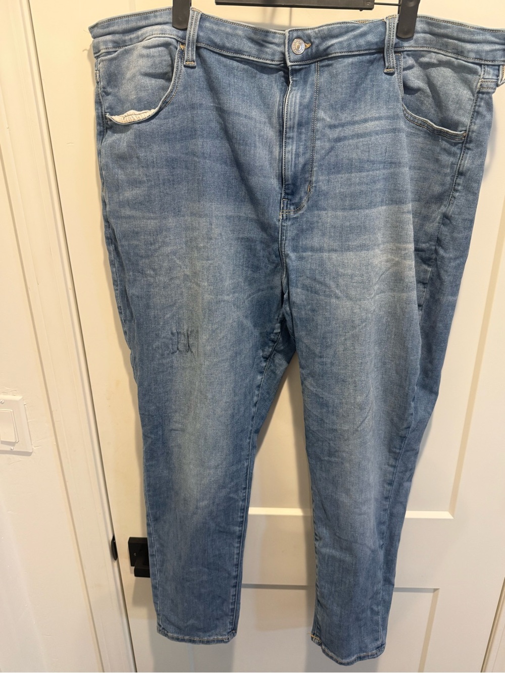 American Eagle Outfitters Light Blue Slim Straight Jeans